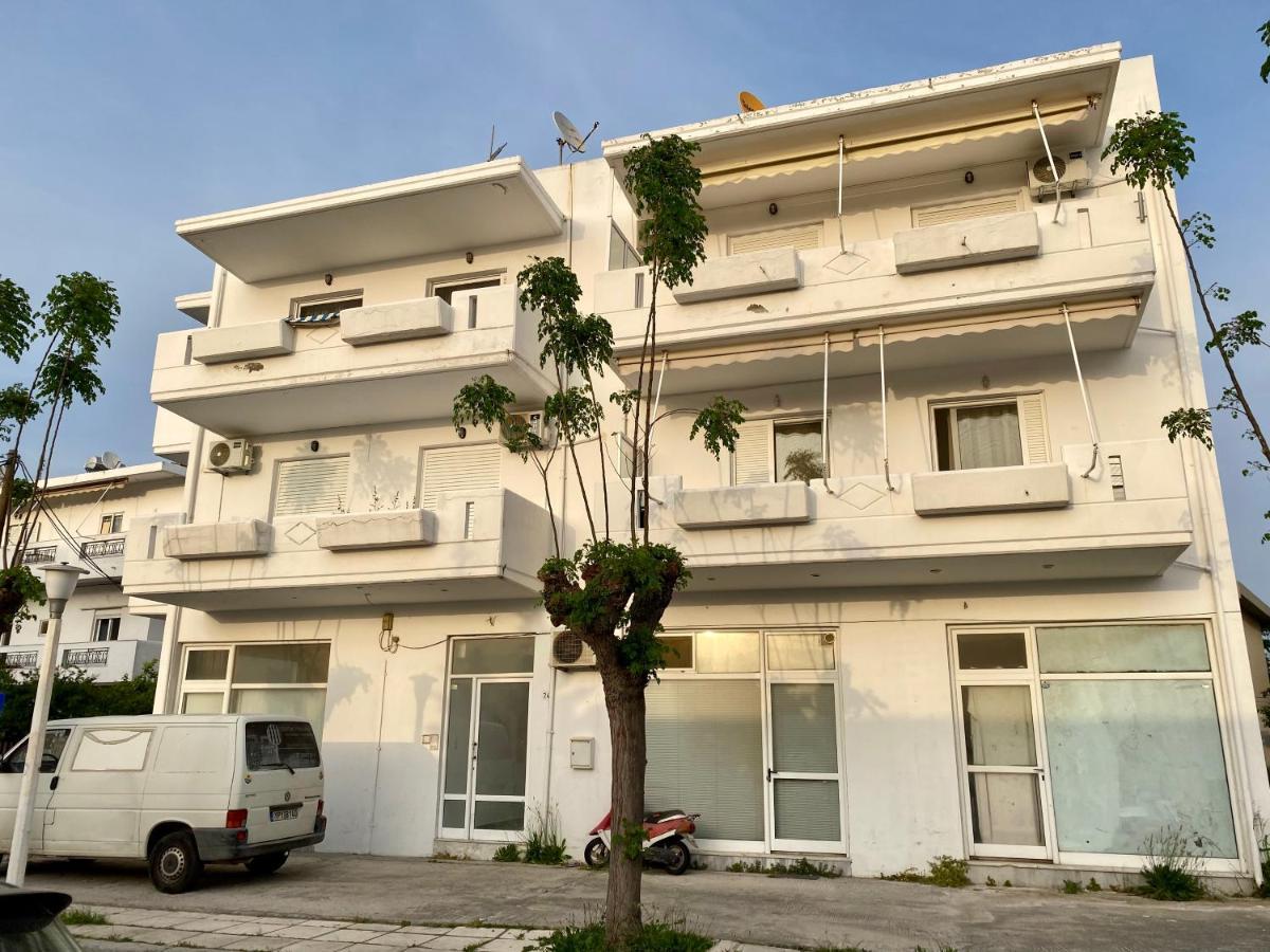 Central, Sunny & Spacious Apartment, In Kos, "1" Exterior foto